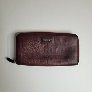 TUMI Women Burgundy Leather Zip Around Wallet